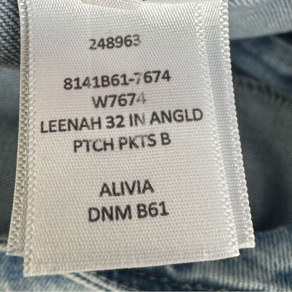 NEW PAIGE Leenah flared jeans in “Alivia” light wash - Picture 14 of 17